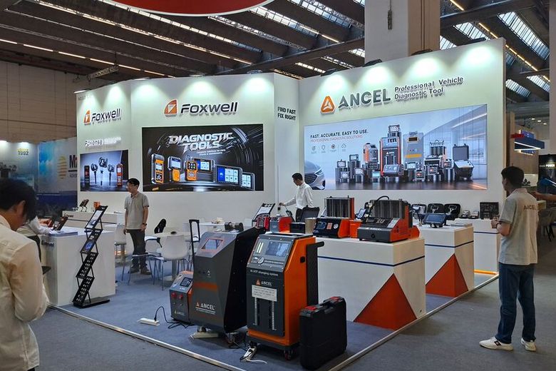 In diesem Jahr hat die Zahl der aus China/Asien stammenden Aussteller auf der Automechanika spürbar zugenommen. (Bild: Dominsky – VCG)