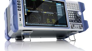 Der Vektornetzwerkanalysator ZNLE von Rohde & Schwarz misst unterschiedliche S-Parameter. (Rohde & Schwarz)