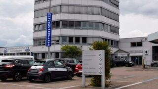 Das Kölner Autohaus Dirkes belegt beim Service Award 2017 den neunten Platz.  (Rubbel)