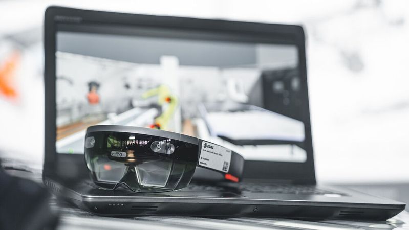 EDAG hat die Industrial-Metaverse-Plattform „metys“ mit integriertem KI-Ansatz vorgestellt. (Bild:  EDAG)