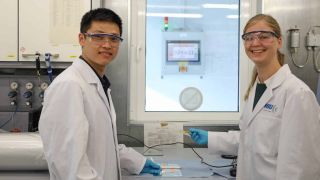 2021-085-forschung-fuer-sichere-feststoffbatterien-scaled-1 (Quelle: Xilai Xue/KIT)