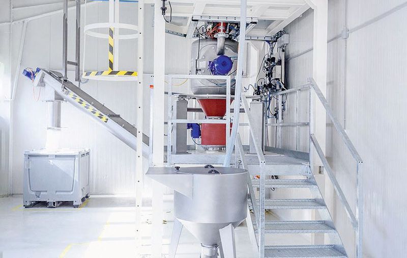 Hosokawa Alpine stellt mit der Sugarplex SX eine neue Lösung für die industrielle Zuckerkonditionierung vor. (Bild: Hosokawa Alpine)