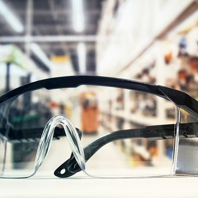 I tipi di PC Panlite altamente trasparenti di Teijin, ora disponibili presso Ultrapolymers, soddisfano rigorosi requisiti di qualità. (Bild: vadish / Adobe Stock)