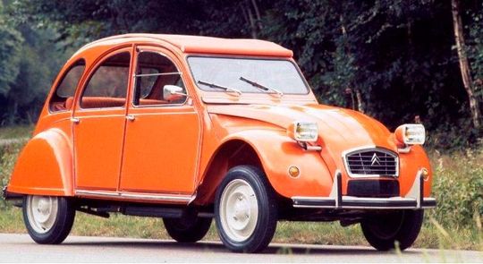Der Kult kommt zurück! Wenn man Citroën glauben darf, dann flattert die Ente in einigen Monaten als Elektroauto durch die Welt ...(Bild:  Autofranz)