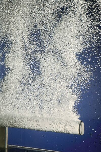 Das Tex-Flex-Textilmembran Belüftungssystem produziert feine bis mittelgroße Blasen für die Reinigung problematischer Abwässer (Invent)