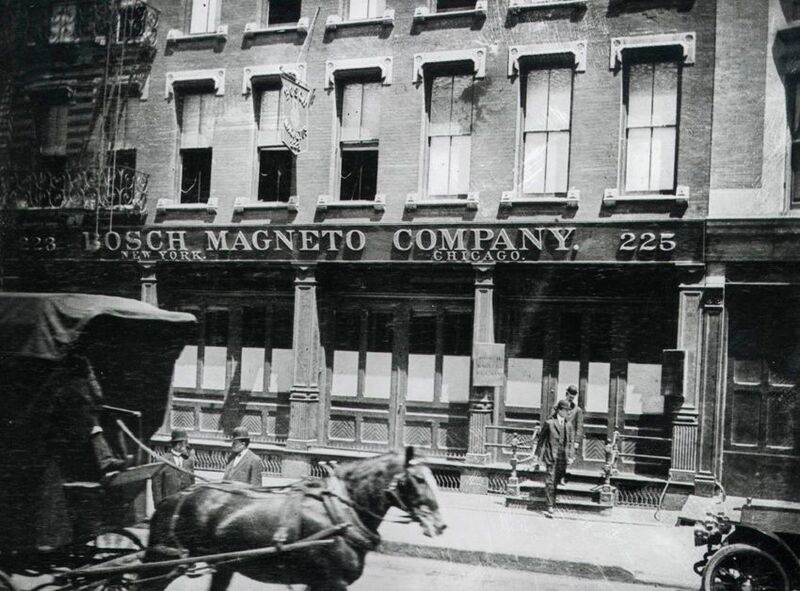 Die Bosch Magneto Company in New York, USA, im Jahr 1906. „Meiner Erfahrung gemäß gibt es nichts Schlimmeres für ein Werk, das auf die Dauer bestehen und fortschrittlich bleiben will, als keinen Wettbewerber zu haben.” Robert Bosch (Bosch)