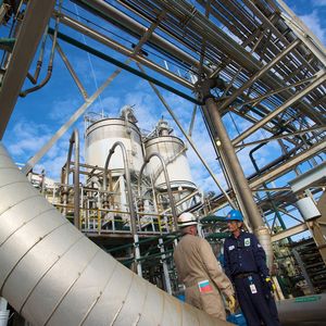 BP's petrochemical plant in Cooper River is among the world's biggest producers of PTA. Now the company plans an addiotional three-digit million dollars invest at the site.