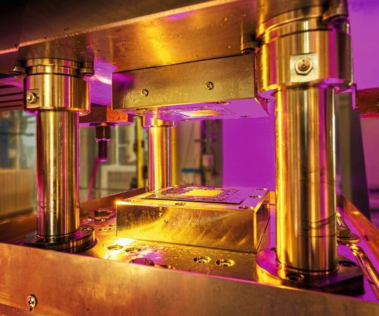 Werkzeug für die passive Hochdruckblechumformung.(Bild:  Fraunhofer IWU / Rico Demuth)
