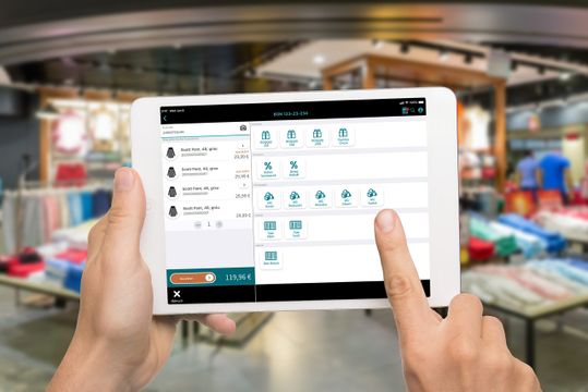 (Die Roqqio Instore App verbessert im Einzelhandel die Vernetzung mit anderen Kanälen. (Bild: Roqqio))