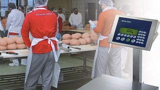 Als IFS-zertifiziertes Unternehmen ist Royal Döner zum Einsatz von einfach und effizient zu reinigenden Waagen verpflichtet, die zudem regelmässig kalibriert und gewartet werden. Bild: Mettler Toledo (Archiv: Vogel Business Media)