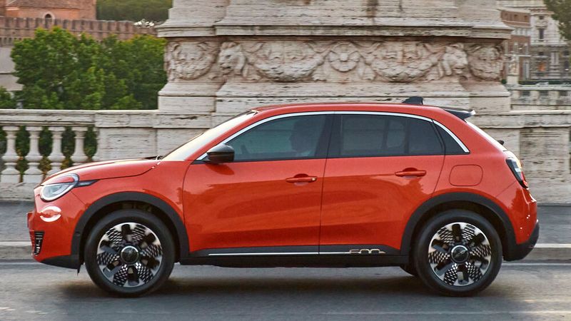 Viele Stilelemente vom 500e fahren mit. (Bild: © Lorenzo Poli)