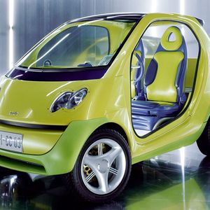 1996: Das Show-Car des Micro Compact Car tritt in Atlanta sportlich-offen auf.(Foto: Daimler)