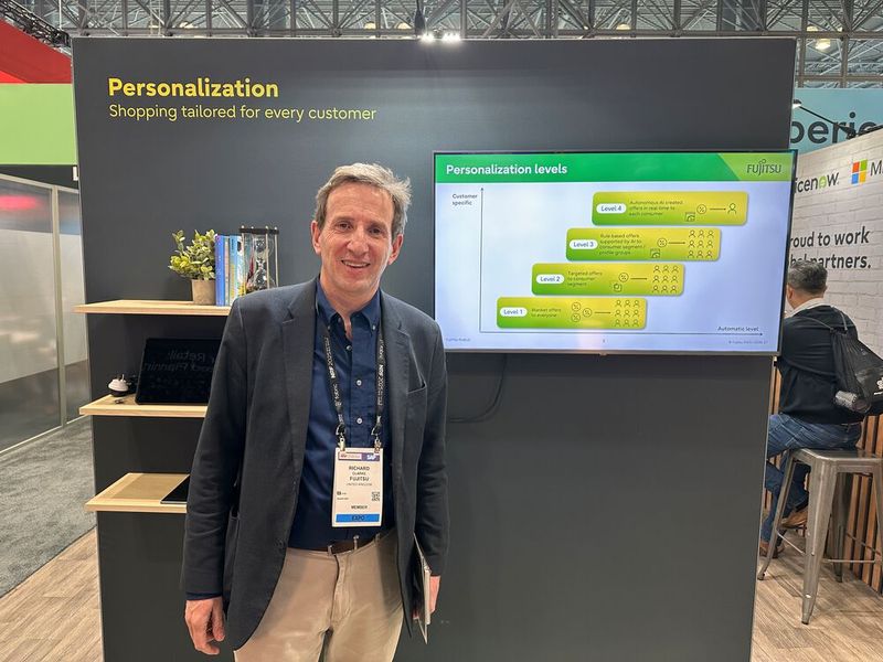Richard Clarke (FUJITSU) erklärt, wie personalisiertes Einkaufen am Besten funktioniert. (Bild: Vogel IT-Medien GmbH)