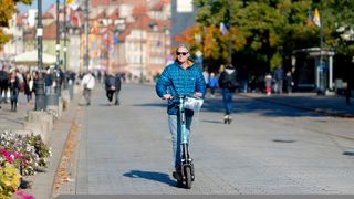 Ein E-Scooter sollte nur von einer Person genutzt werden. (Bild: gemeinfrei)