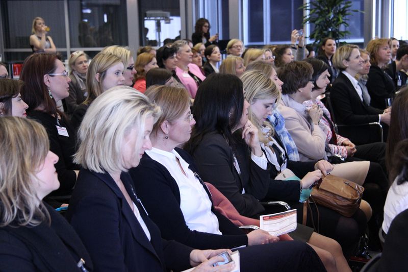 …die zahlreich erschienen waren.  (Bild: Vogel IT-Akademie)