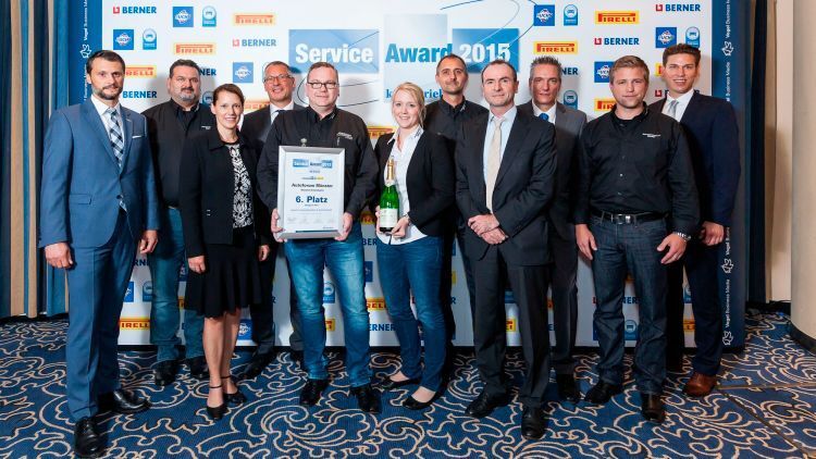 Auf Platz sechs des Service Awards 2015 in der Kategorie Pkw: das Serviceteam vom  Autoforum Münster. (Bild: Stefan Bausewein)