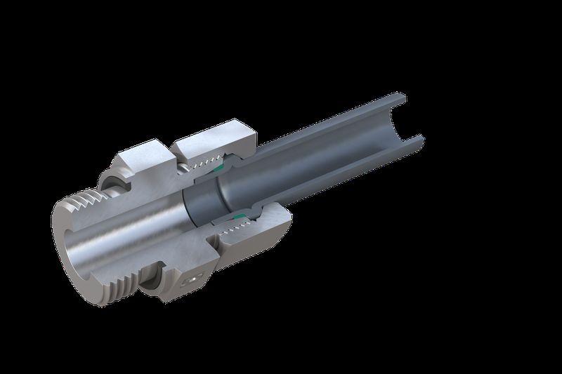 The Stauff Form Evo forming system requires only two steps: The end of the prepared hydraulic pipe is reshaped using a robust table device, the forming machine, so that when screwed together with a standard fitting body and a union nut, a so-called form-fit, sealed 