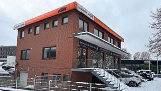 Der ehemalige KTM-Betrieb auf der Hamburger Automeile am Nedderfeld. (Bild: Autohaus Gotthard König )