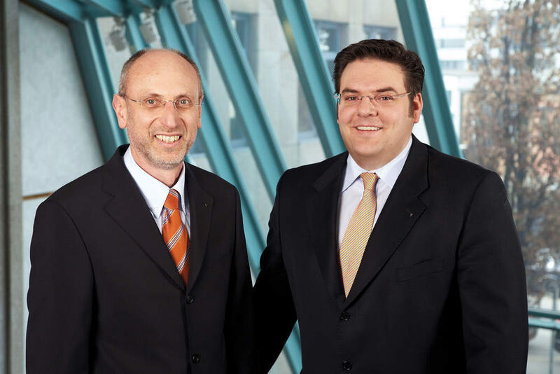 Werner Bollmann (links) führt mit Michael Böhnke die Geschäfte von Dekra Material Testing.  (Foto: Dekra)