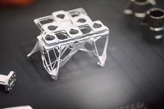 Beim Praxisforum «Additive Fertigung» präsentieren Experten unter anderem die Möglichkeiten und Vorteile generativer Fertigung beim Verwirklichen effizienter Leichtbaustrukturen.(Bild:  VDWF)