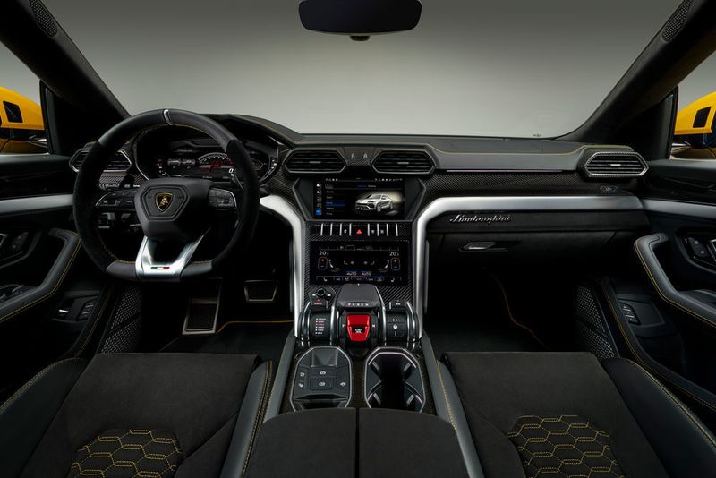 Einblicke in das Innere des SUV. (Lamborghini)