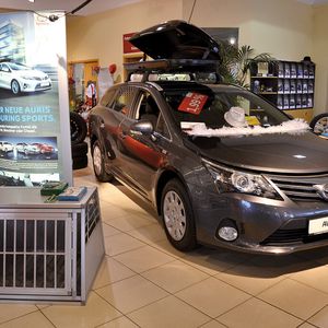 Auf der Vertriebs- und Marketingplattform von Toyota können die Händler auch Best-Prac-tice-Beispiele für eine erfolgreiche Zubehörpräsentation hochladen.