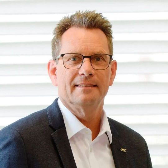 Andreas Kraus ist Geschäftsführer der Kraus Hardware GmbH und seit mehr als drei Jahrzehnten in der Elektronikentwicklung und Elektronikfertigung tätig.(Bild:  Kraus Hardware GmbH)
