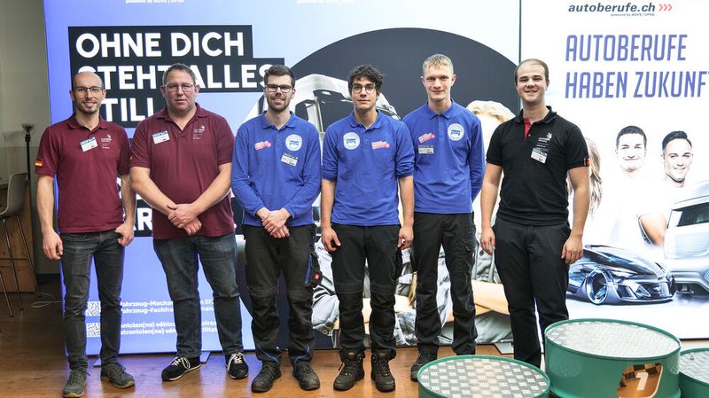 Das Team Deutschland kann auf einen erfolgreichen Wettbewerb zurückblicken: (v.li.) Die Bundestrainer Franz Havlat und Jörg Stotz, die Teilnehmer Georg Wahl, Maximilian Westpfahl und Hannes Wirsing, Bundestrainer Stefan Mißbach. (Bild: Schmidt - VCG)