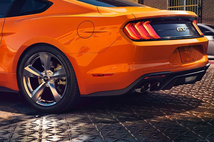 Mit einer Klappensteuerung in der Auspuffanlage lässt sich der Sound des Motors nach Gusto modifizieren. (Ford)