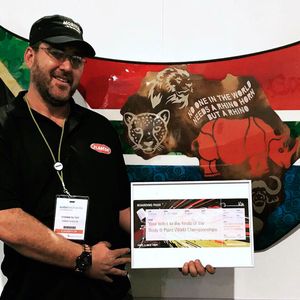 Beim Wettbewerb auf der Automechanika in Johannesburg siegte Etienne Dutoit ...(Bild:  Messe Frankfurt)