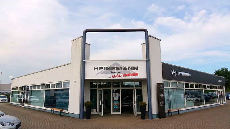 Die Heinemann-Gruppe betreibt drei Autohäuser in Goslar, Wernigerode und in Salzgitter (Foto). (Bild: Rosenow/»kfz-betrieb«)