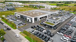 Das Volkswagen-Autohaus der Marnet-Gruppe in Mainz-Kastel wurde im Juni 2023 eröffnet und ist damit der neueste Standort der Avemo Group. (Bild: Avemo)