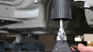 Der „Point X“ wiegt einsatzbereit nur 900 Gramm – Carbon machts möglich. (Foto: Car-O-Liner)