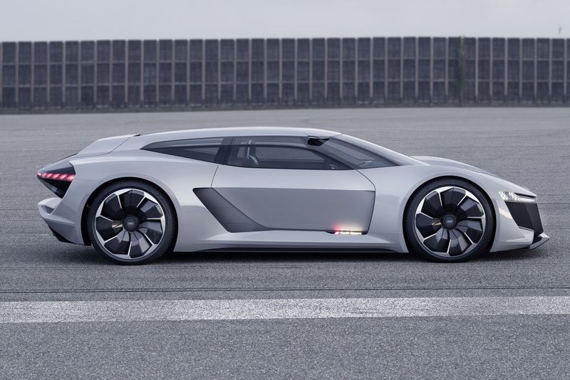 500 Kilometer Reichweite soll die Elektro-Flunder von Audi bieten.  (Bild: Audi)