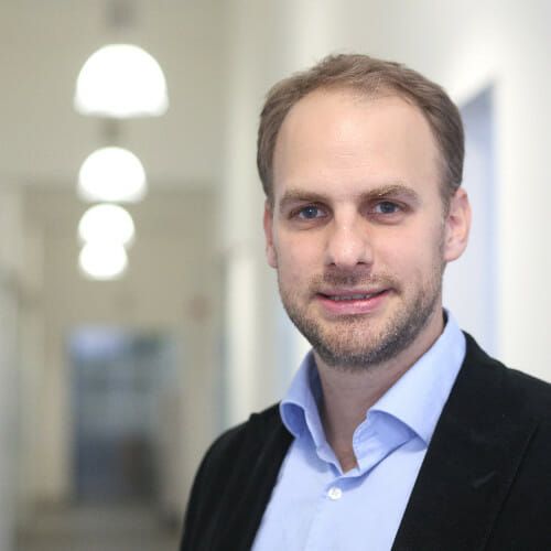 (Prof. Dr. Christian Au (Bild: Intelligence Group))