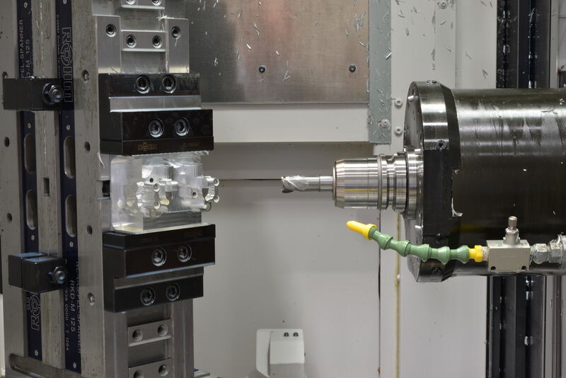 Impressionen vom Okuma-Open-House 2012. (Bild: Okuma/Hennecke)