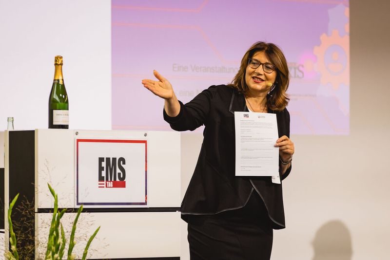 Impressionen vom 24. Würzburger EMS-Tag: Im Mittelpunkt standen aktuelle Branchenthemen, praxisnahe Impulse und insbesondere der persönliche Austausch innerhalb der EMS-Community. (Bild: Stefan Bausewein)