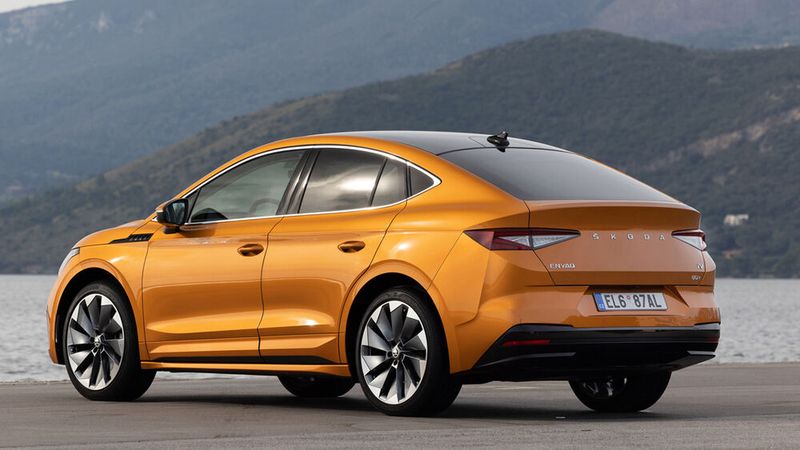 Die RS-Version des Enyaq Coupé startet preislich bei 57.700 Euro. (Bild: Skoda)