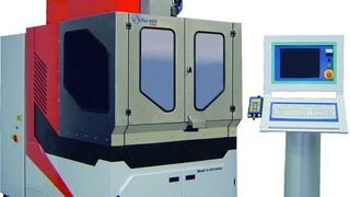 Bild 1: Erodierbohrmaschine Apos 800 CNC mit einem Maschinengestell aus Mineralguss sowie mit neuer Antriebs- und Steuerungstechnik. (Archiv: Vogel Business Media)