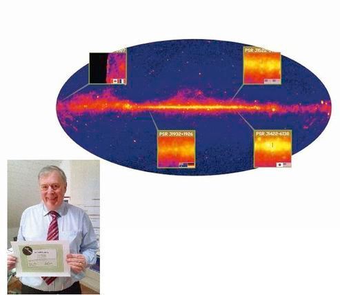 Entdeckerfreuden: Der Hobbyastronom Hans Peter Tobler aus Rellingen gehört zu jenen Glücklichen, deren Rechner die Signale der ersten vier Gammapulsare aufspürten. Im Hintergrund ein Bild der Milchstraße mit den Positionen der Pulsare. Die Flaggen in den Vergrößerungen verweisen auf die Nationalitäten der an dem Fund beteiligten Einstein@Home-Nutzer. (Knispel/Pletsch/AEI/NASA/DOE/Fermi LAT Collaboration/Hans-Peter Tobler)