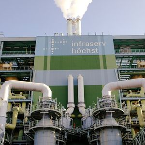 Klärschlammverbrennungsanlage im Industriepark Höchst.