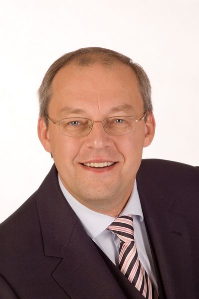 Dr. Manfred Bayerlein, Geschäftsführer TÜV Süd Industrie Service: „Die Betriebssicherheitsverordnung gibt Anlagenbetreibern nicht nur mehr Freiheiten, sondern auch eine deutlich höhere Eigenverantwortung.“ (Archiv: Vogel Business Media)