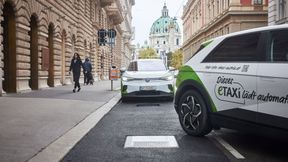 eTaxi Austria erprobte automatisiertes Laden mit Facturee-Bauteilen.
 (Bild: Easelink)