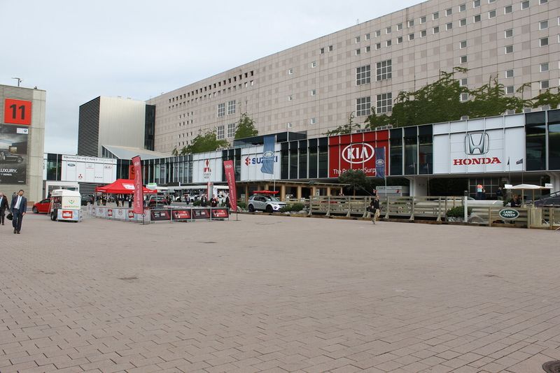 Amazing display of innovations: The number of world premieres at this year's IAA amounts to 210 with 26 European and 30 German premieres. (Source: Schulz)