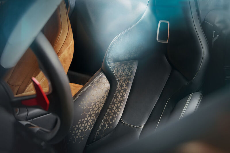 Der Z4 Concept will innen mit hochwertigen Materialien punkten. (BMW)