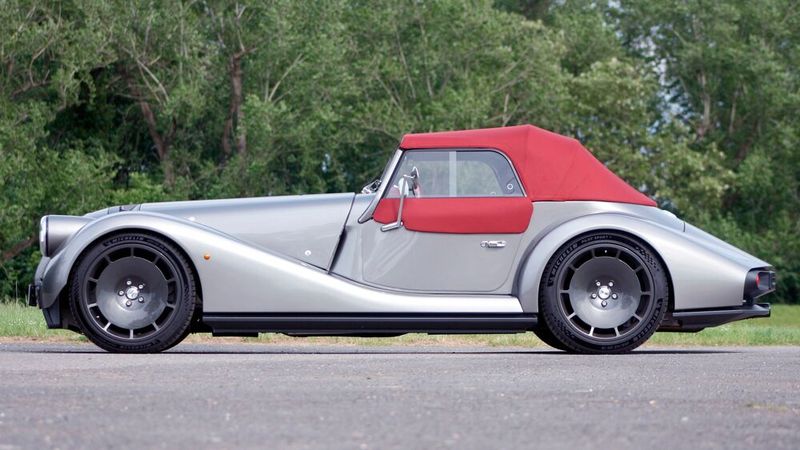 Trotz seiner großen Aura ist der Morgan Supersport ein kleines Auto. (Bild: SP-X/Mario Hommen)