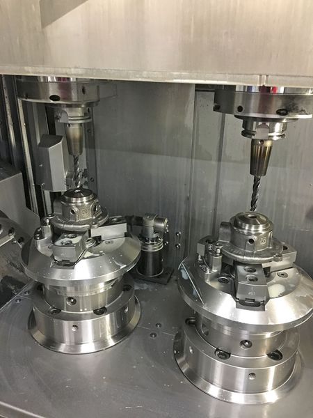 Der Croniplus im Doppelspindelsystem ermöglicht die synchrone, wirtschaftliche Bearbeitung von Werkstücken. (IHI Charging Systems International)