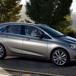 Denn für Familien und ältere Herren hatte BMW bislang kaum ein adäquates Angebot.(Foto: BMW)