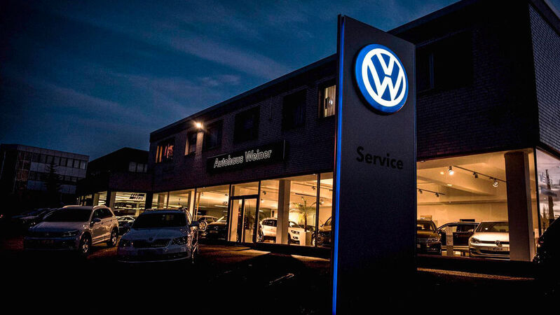 Das Autohaus Weiner bot in Wattenscheid Service-Leistungen für VW, Audi und Skoda an.