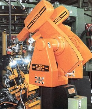 Seit 1981 entwickelt und fertigt Cloos eigene Schweißroboter. 
 (Cloos)